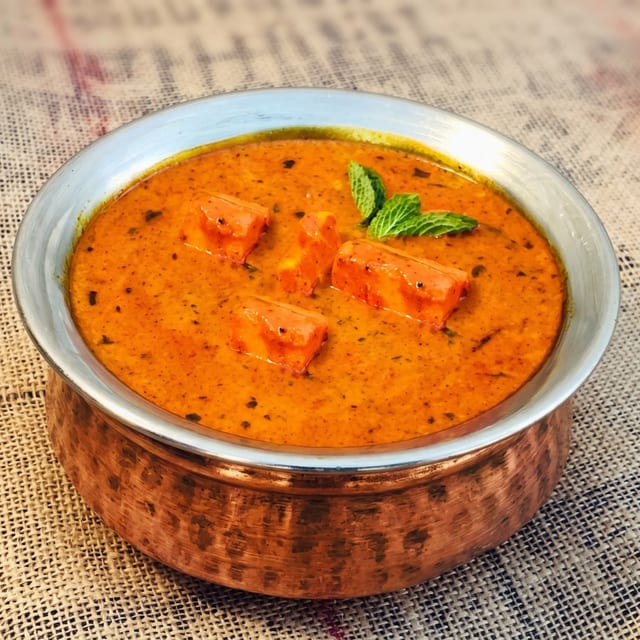 Paneer Makhni.
